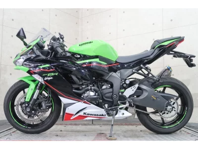 Kawasaki NINJA ZX-6R лот № 04118 оценка 4  с аукциона в Японии 2