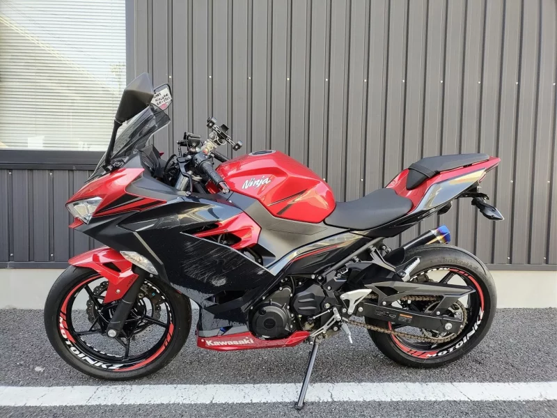 Kawasaki Ninja 400