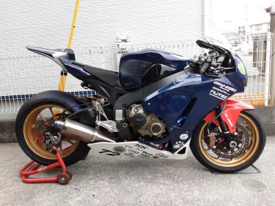 Honda CBR1000RR RACE BASE