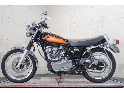 Yamaha SR400-1 лот № 02270 оценка 4  с аукциона в Японии 2