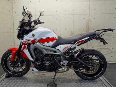 Yamaha MT-09 лот № 02290 оценка 4  с аукциона в Японии 2