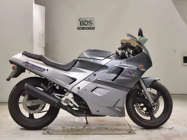 Suzuki ACROSS лот № 2552 оценка 4  с аукциона в Японии