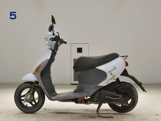 Suzuki LET S4