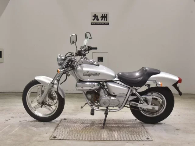 Honda MAGNA 50