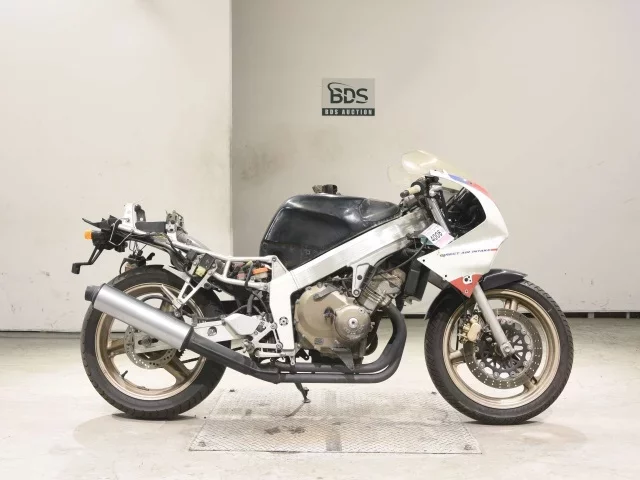 Honda CBR250R-2 SHO LOUIS NOT EQUIPPED