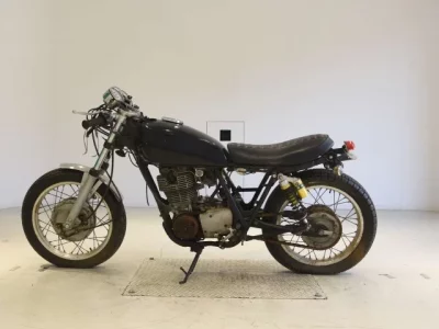 Yamaha SR400-2 SHO LOUIS NOT EQUIPPED