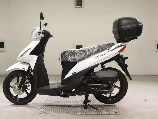Suzuki ADDRESS110-2