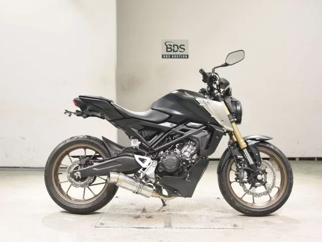 Honda CB125R-2