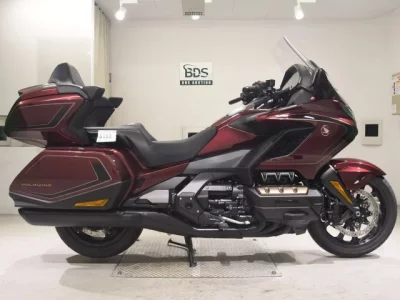 Honda GL1800 TOUR D  с аукциона в Японии