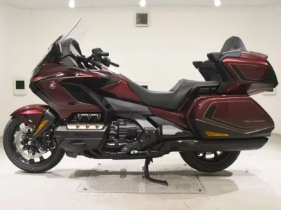 Honda GL1800 TOUR D  с аукциона в Японии