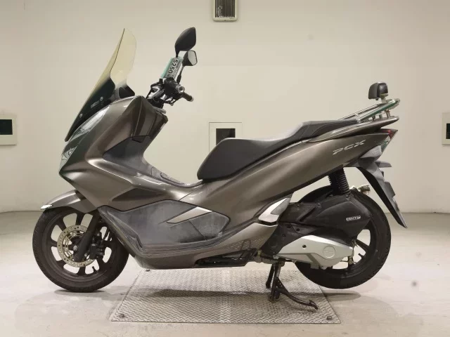 Honda PCX125-3