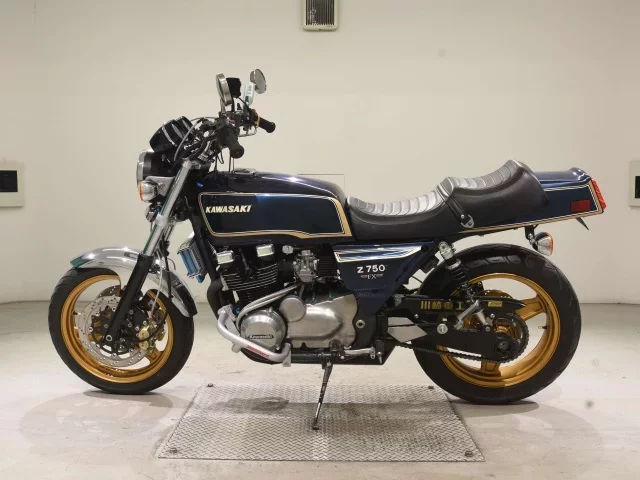 Kawasaki ZEPHYR750