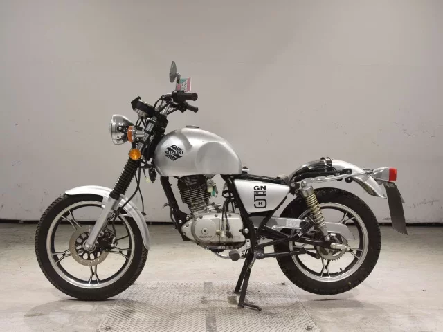 Suzuki GN125H