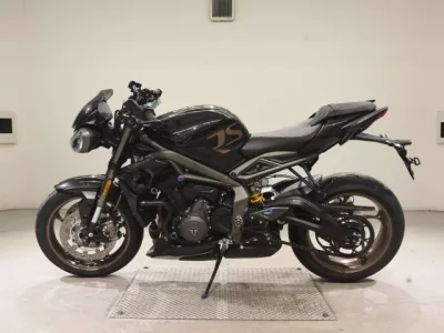 Triumph TRIUMPH STREET TRIPLE RS  с аукциона в Японии