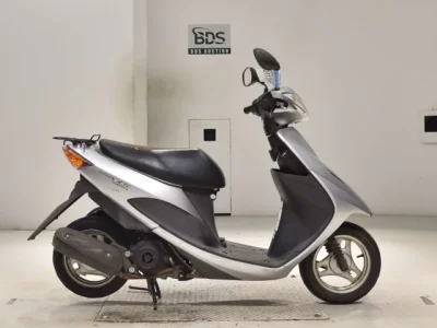 Suzuki ADDRESS V50