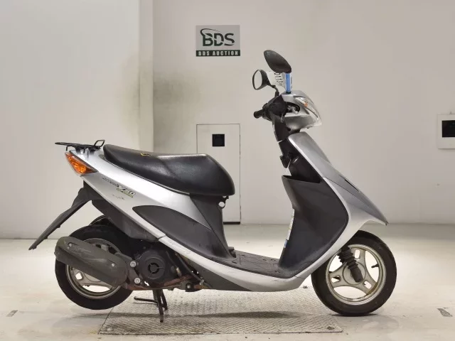 Suzuki ADDRESS V50