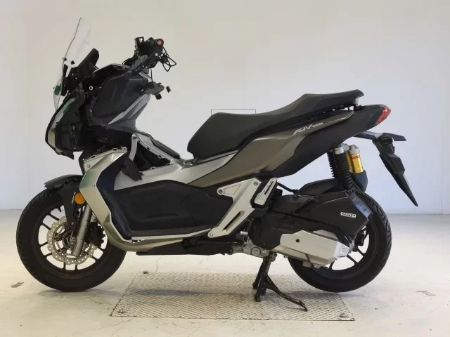 Honda ADV150