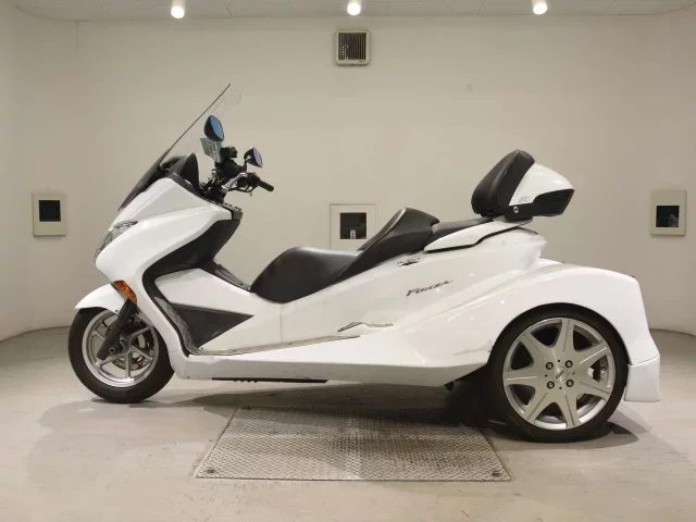 Honda FORZA X-3 TRIKE