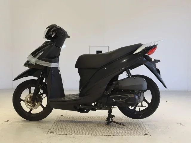 Suzuki ADDRESS110-2