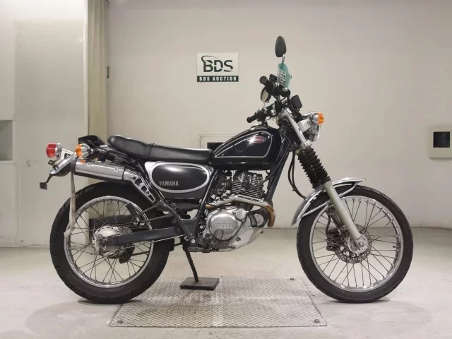 Yamaha BRONCO лот № 5214 оценка 4  с аукциона в Японии