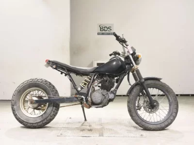 Yamaha TW200 SHO LOUIS NOT EQUIPPED