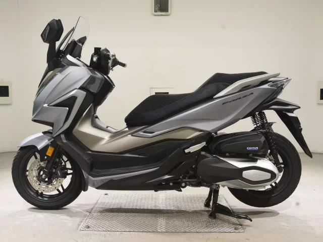 Honda FORZA -5