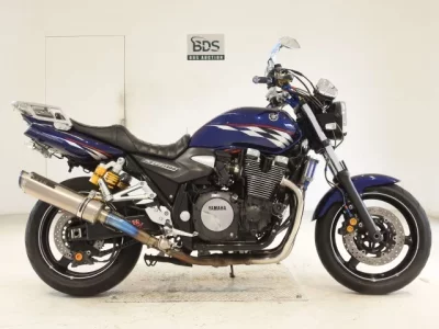 Yamaha XJR1300-2