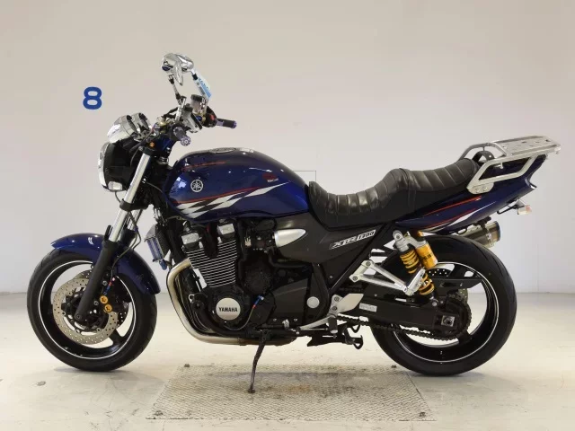 Yamaha XJR1300-2