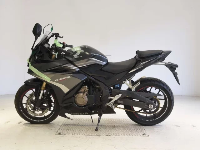 Honda CBR400R-2