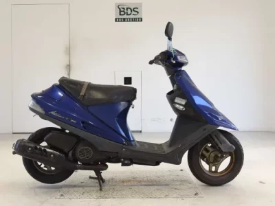 Suzuki ADDRESS V100