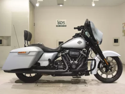 Harley-Davidson HARLEY FLHXS1870  с аукциона в Японии