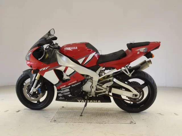 Yamaha YZF-R1