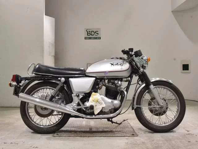 Other NOTE N COMMAND 850 лот № 2634 оценка 4  с аукциона в Японии