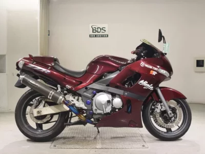 Kawasaki ZZR400-2  с аукциона в Японии