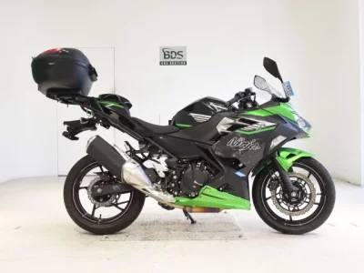 Kawasaki NINJA400-2