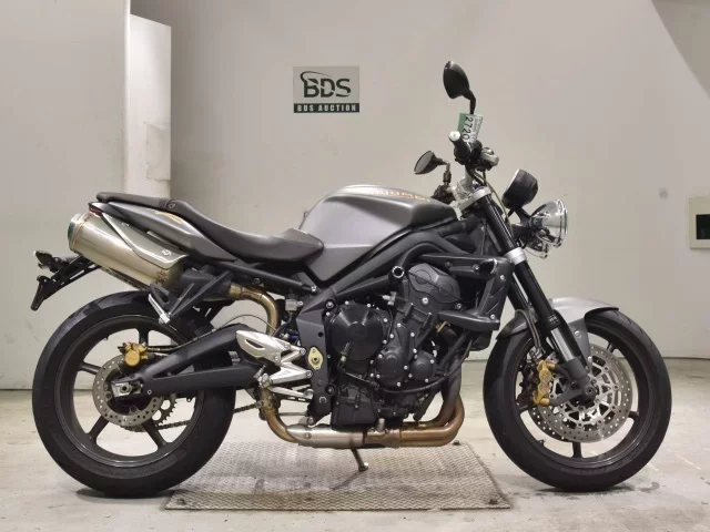 Triumph TRIUMPH STREET TRIPLE R