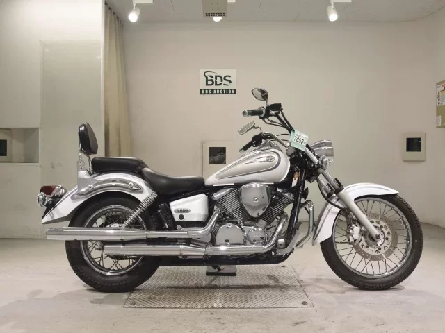 Yamaha DRAGSTAR 250 лот № 7653 оценка 4  с аукциона в Японии