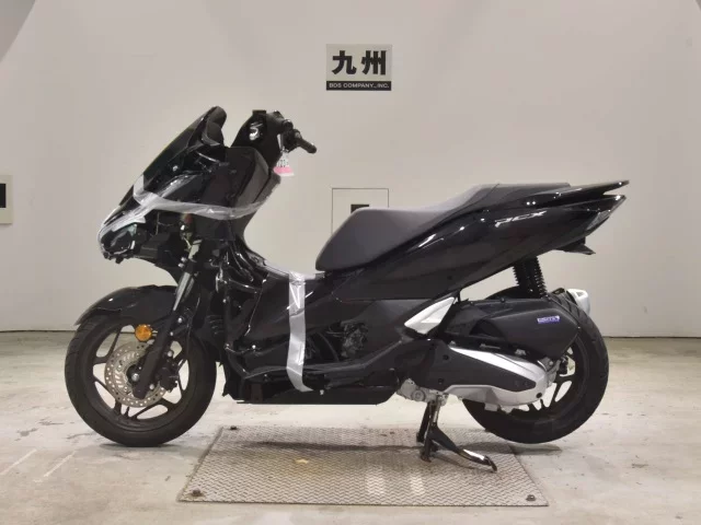 Honda PCX125-4