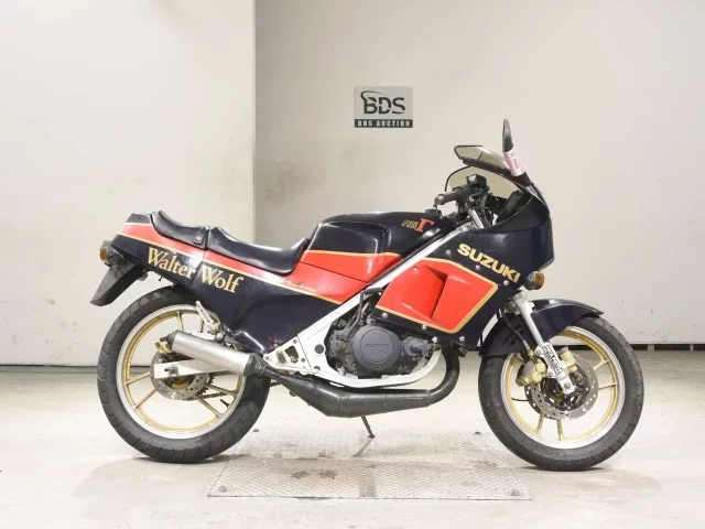 Suzuki RG250