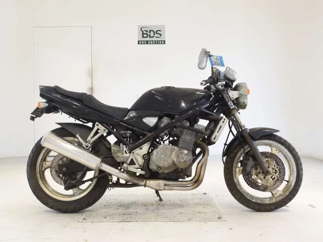 Suzuki BANDIT400 SHO LOUIS NOT EQUIPPED