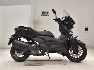 Yamaha X-MAX250-2