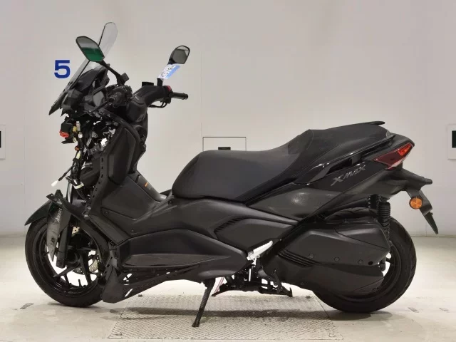 Yamaha X-MAX250-2