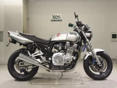 Yamaha XJR1300  с аукциона в Японии