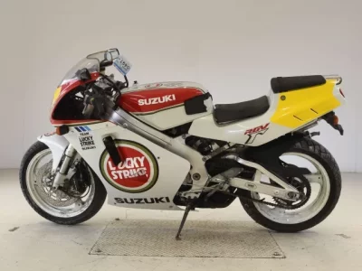 Suzuki RGV250