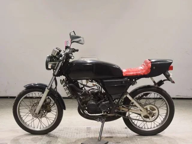 Yamaha RZ50-2
