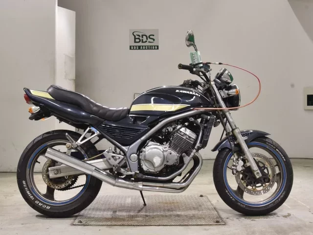 Kawasaki BALIUS250 лот № 2596 оценка 4  с аукциона в Японии