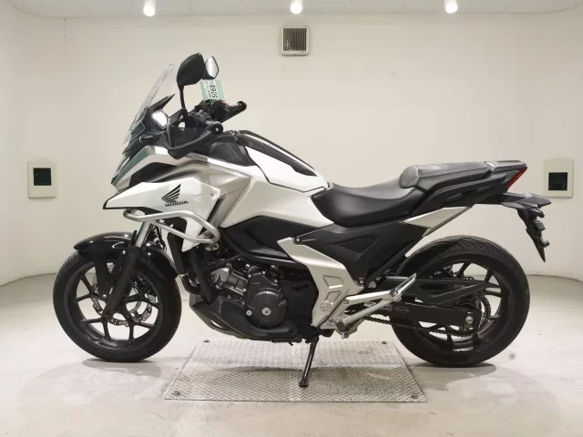 Honda NC750XD-3
