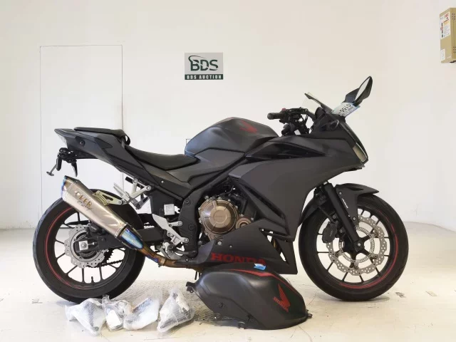 Honda CBR400R-2