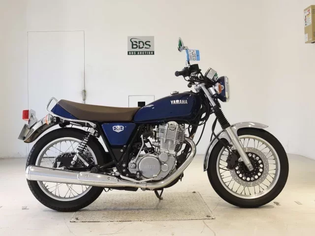 Yamaha SR400-5