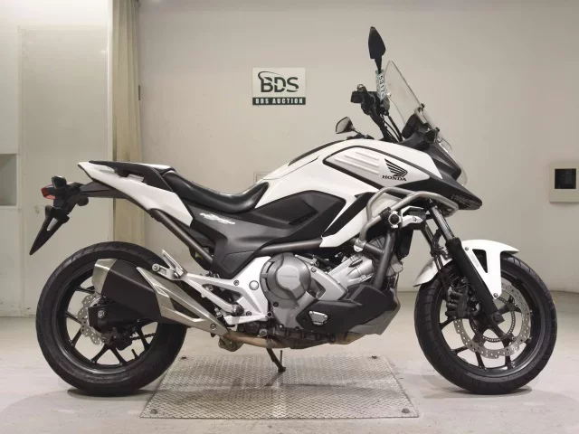 Honda NC700XD лот № 5317 оценка 5  с аукциона в Японии
